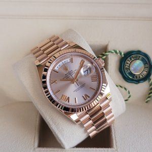 MINT ROLEX DAY DATE SUNDUST ROMAN DIAL 18K ROSE GOLD PRESIDENT OYSTER 4OMM B/P